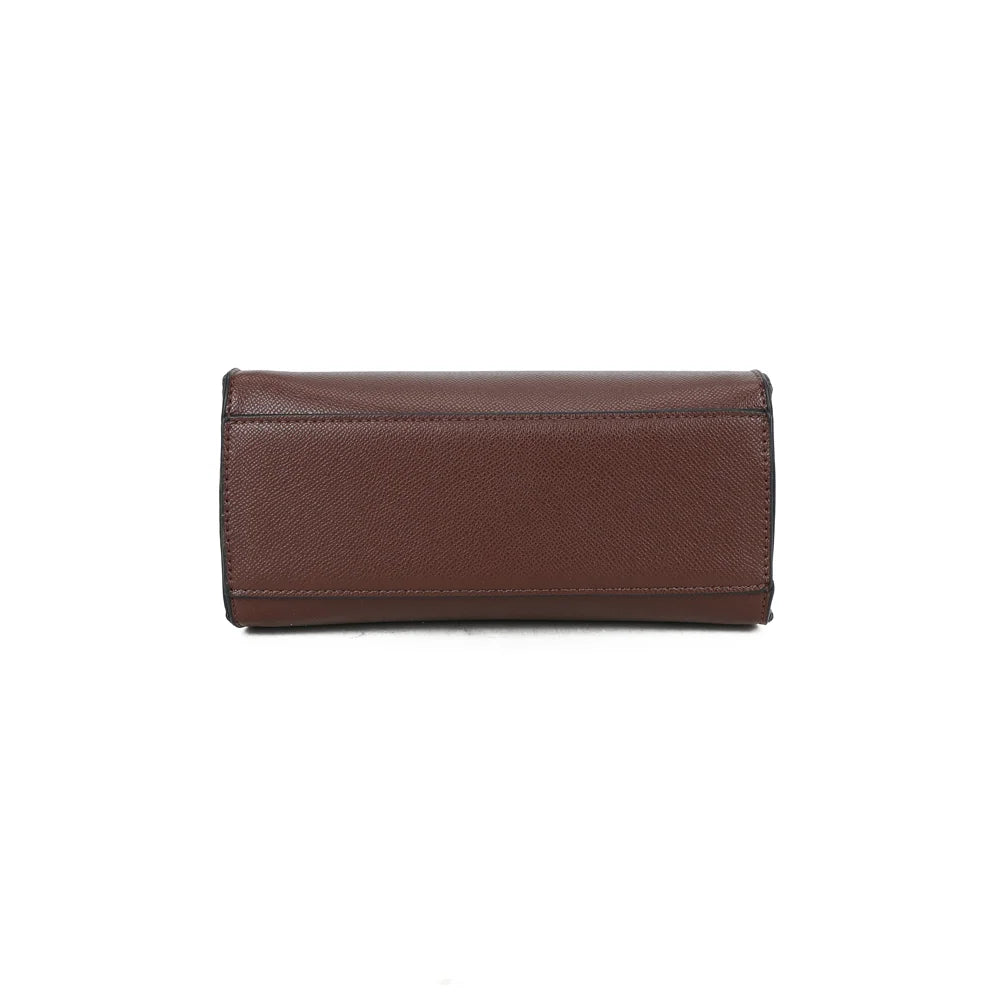 Dessous du sac La Giulia café, base nette qui garde la tenue du sac au quotidien – réf. KJ-62045