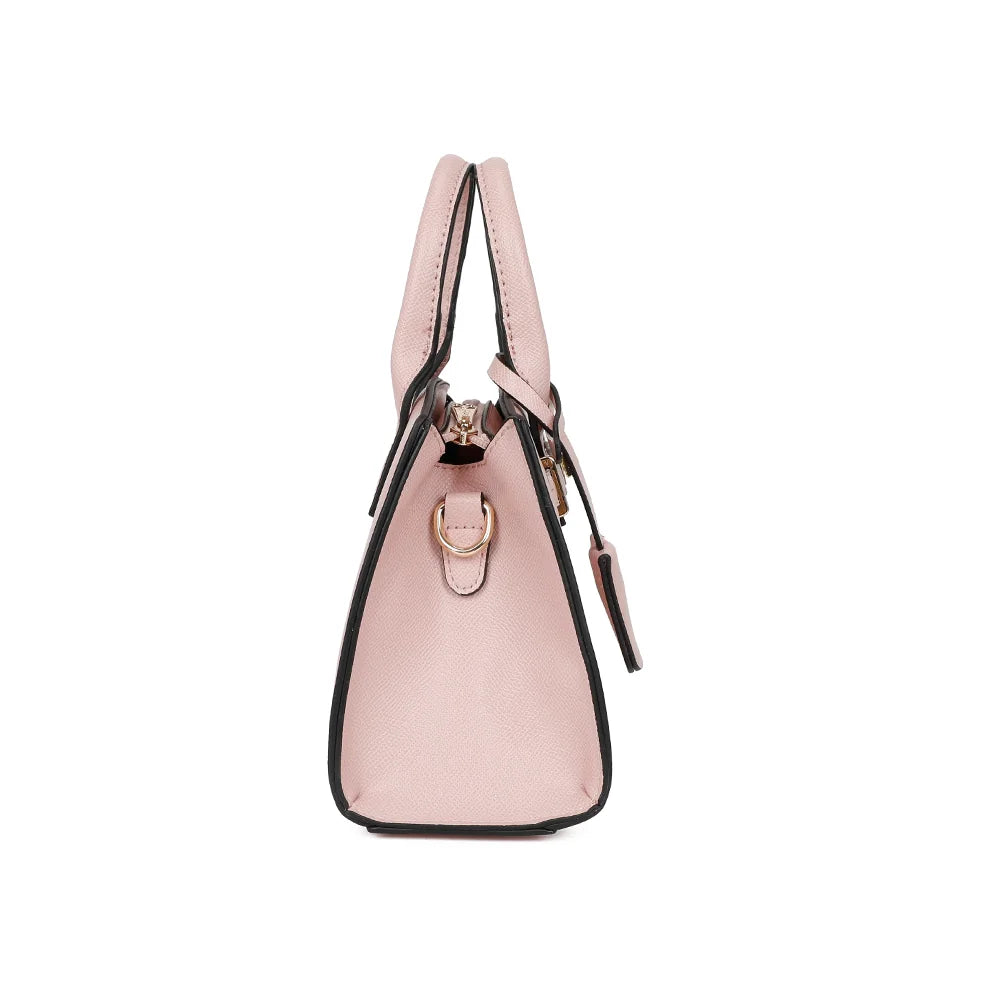 Profil du sac La Giulia rose : format compact de 9 cm de profondeur, bien structuré – réf. KJ-62045