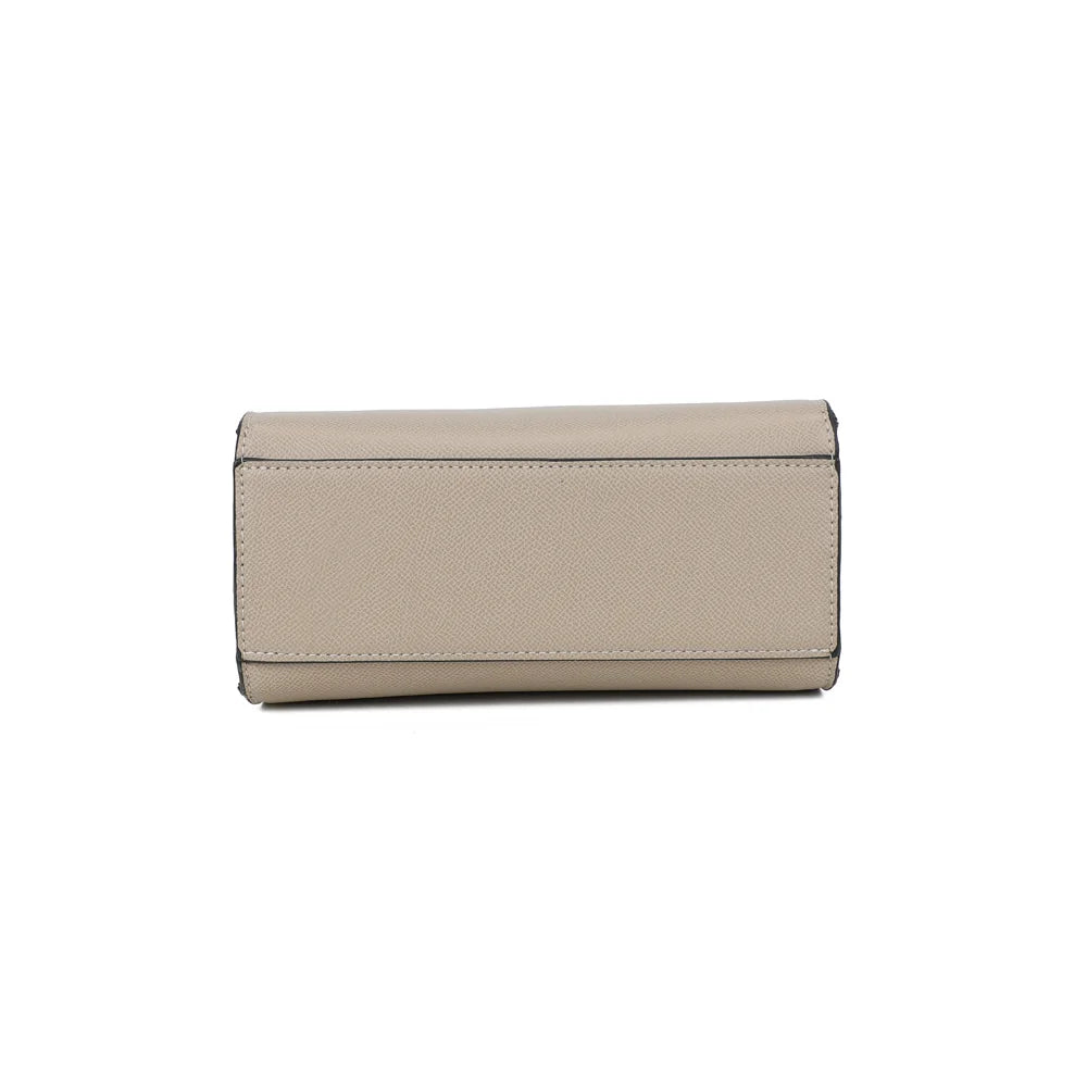 Dessous du sac La Giulia taupe, base nette qui garde la tenue du sac au quotidien – réf. KJ-62045