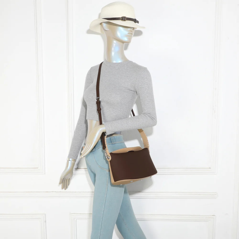 Sac à main femme La Lison coffee/taupe porté à la main ou en bandoulière, format compact et élégant – réf. LS-76010