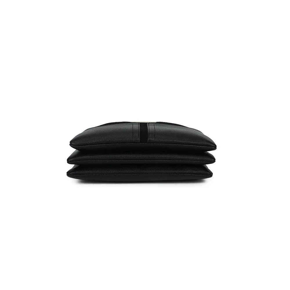 Dessous de La Méline noir, en simili cuir grainé, pour une silhouette fine de 25,5 × 4 cm – réf. A-9175