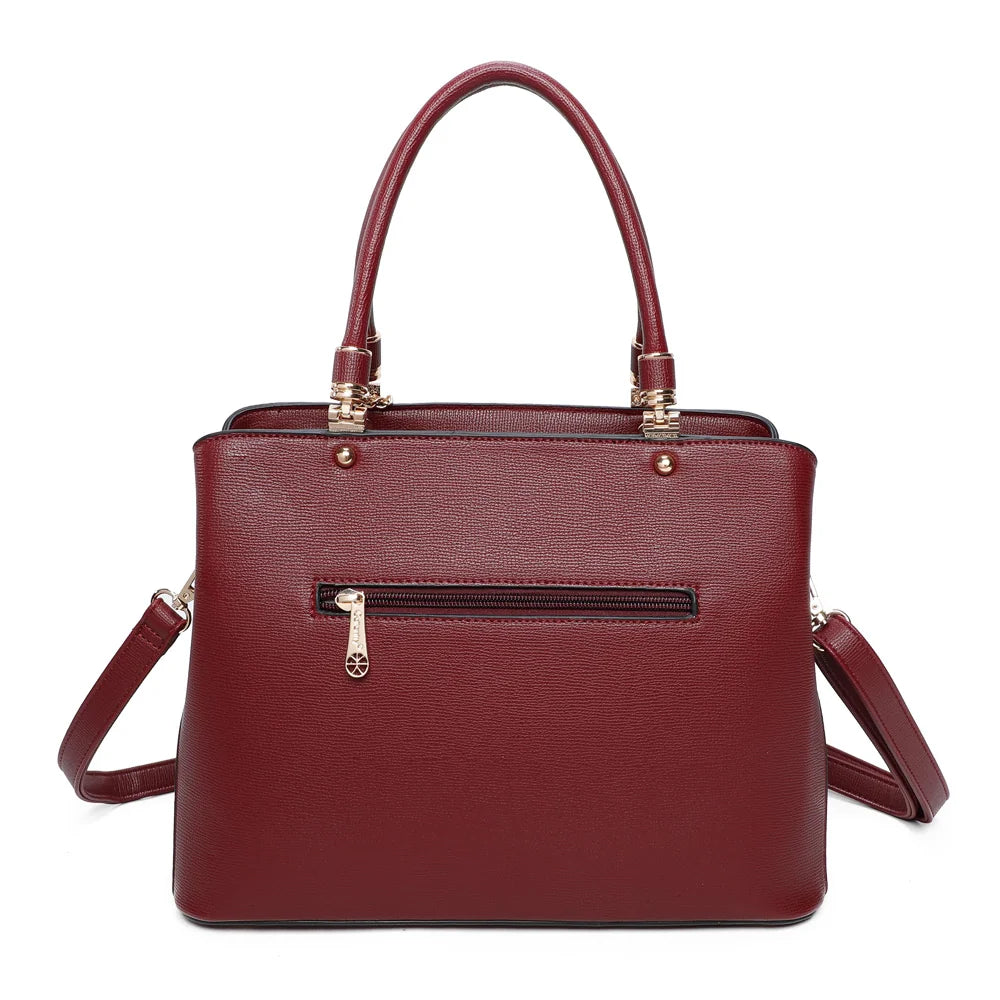 Dos de La Modena rouge foncé, surface synthétique à la texture fine et lignes épurées – réf. G-7347