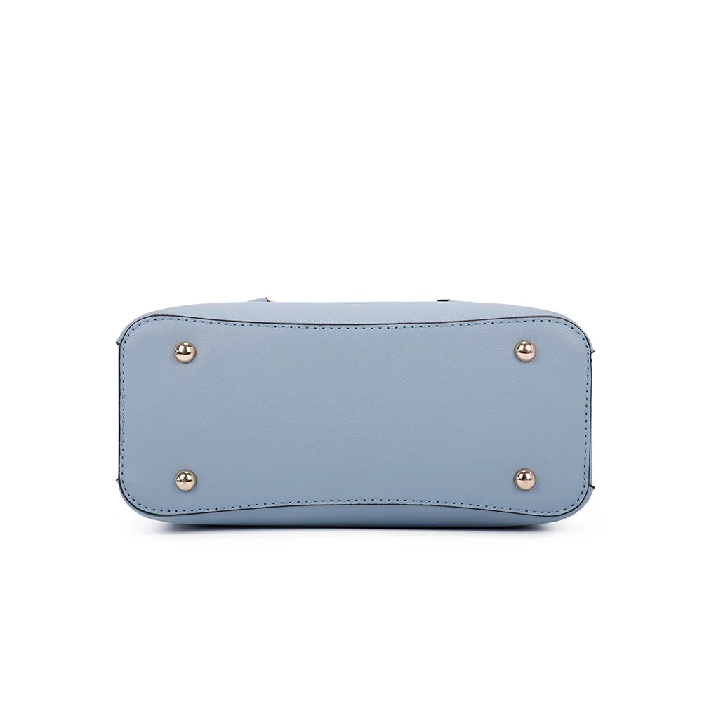 Dessous de La Mystérieuse bleu clair, sac à main de 26 × 11 × 20 cm – réf. DQ-8629