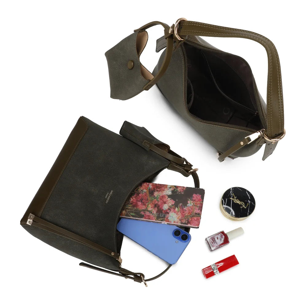 Intérieur de La Norya vert foncé : compartiment principal zippé et rangements pour téléphone et petits essentiels – réf. A-9179