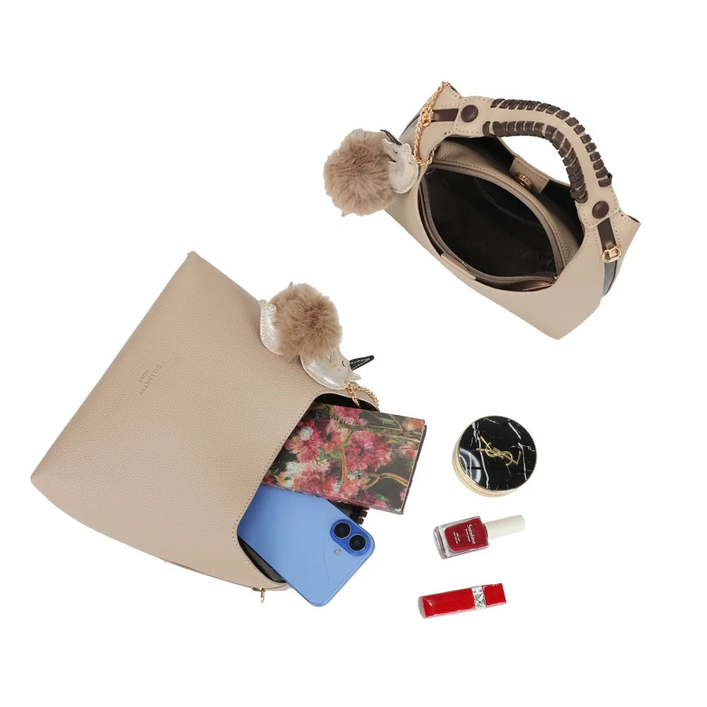 Intérieur du sac La Novelle taupe/coffee : compartiment doublé pour smartphone, carnet et maquillage – réf. R-2066