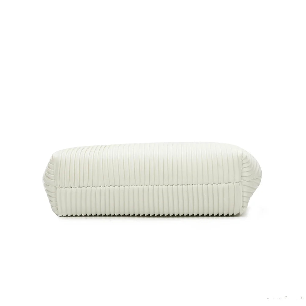 Dessous de la pochette La Philomène blanc, plis réguliers jusqu’à la base – réf. R-1705