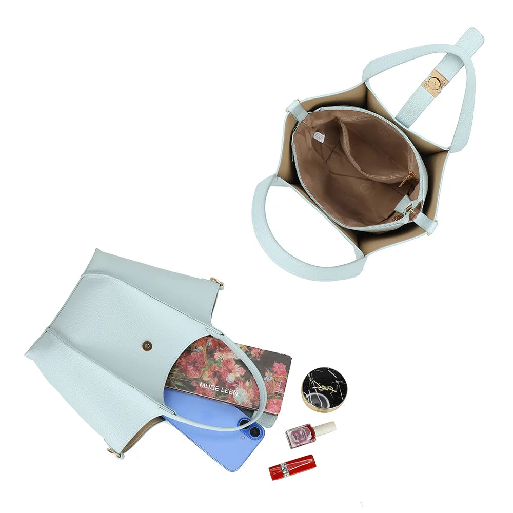 Intérieur de La Rosalie bleu clair avec compartiment zippé pour ranger vos essentiels – réf. KJ-62095