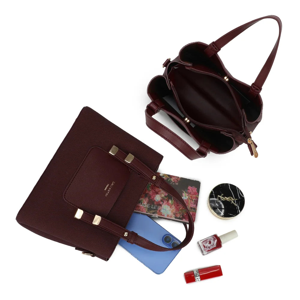 Intérieur compartimenté de La Roxélane bordeaux avec compartiment central zippé pour les essentiels – réf. DQ-8655-6