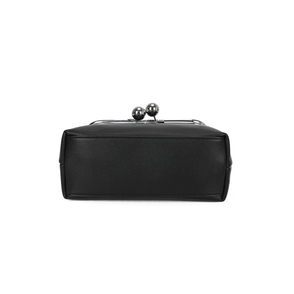 Dessous de La Violette noir en simili cuir grainé, un format compact de 25 cm de large – réf. R-2087
