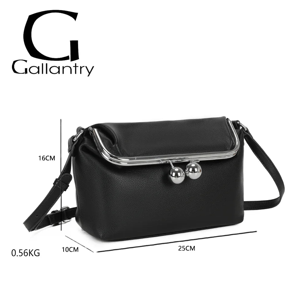Dimensions de La Violette noir : 25 × 10 × 16 cm pour 0,56 kg, avec bandoulière réglable – réf. R-2087