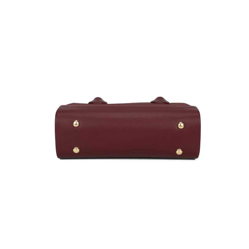 Dessous du Basile bordeaux avec pieds de protection métalliques qui préservent le fond du sac – réf. YL-26022