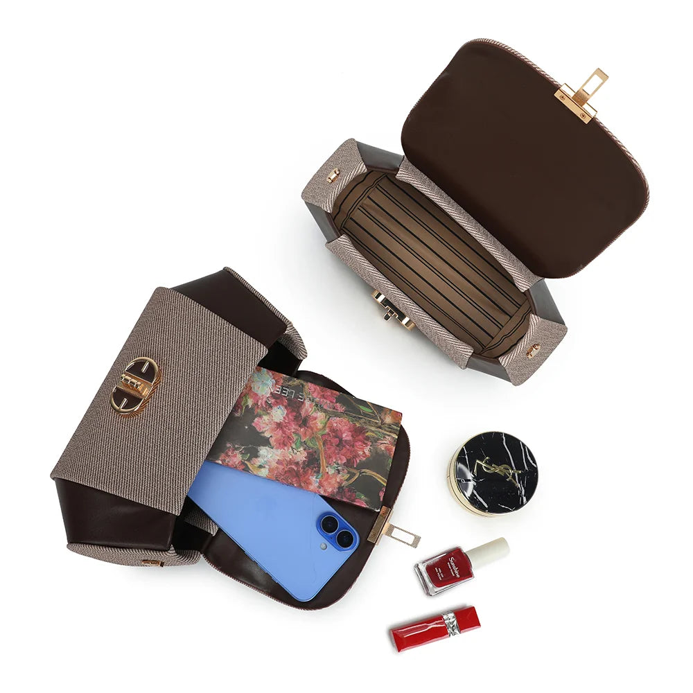 Intérieur du Calvia café : un compartiment principal pour le smartphone et les essentiels du jour – réf. YL-26008-2