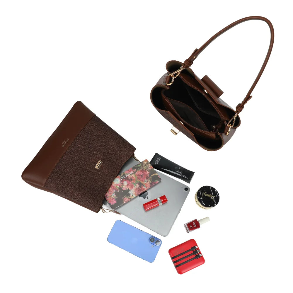 Intérieur du Cassian marron foncé : grand compartiment avec poche, place pour une tablette compacte – réf. G-7514