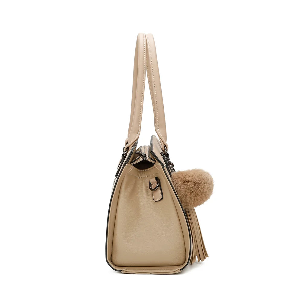 Profil du Le Diane taupe : 14 cm de profondeur et attaches de la bandoulière amovible – réf. R-1501
