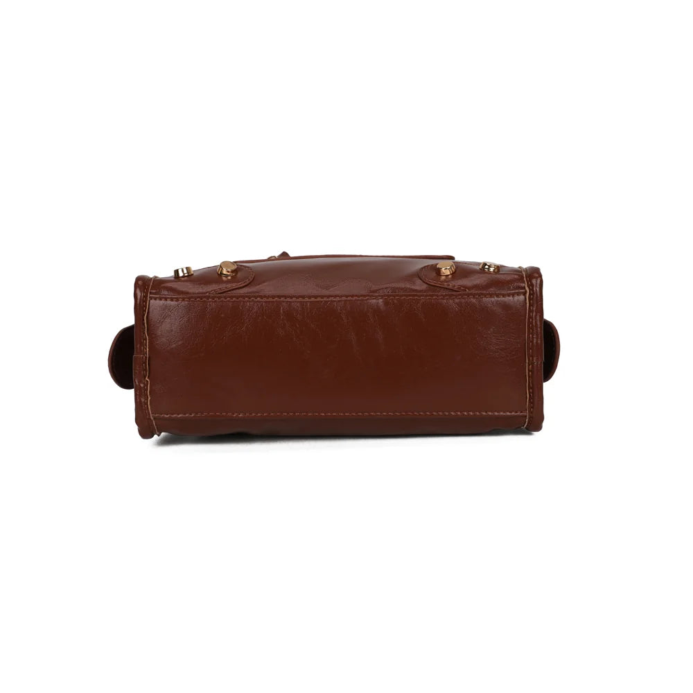 Dessous du sac Le Dorian marron foncé, format compact de 24 × 8 cm – réf. KJ-62088-1