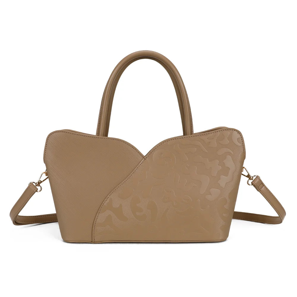 Sac à main femme Le Florélys taupe foncé, façade striée et motif embossé, découpe en cœur – Gallantry Paris – réf. DQ-8745