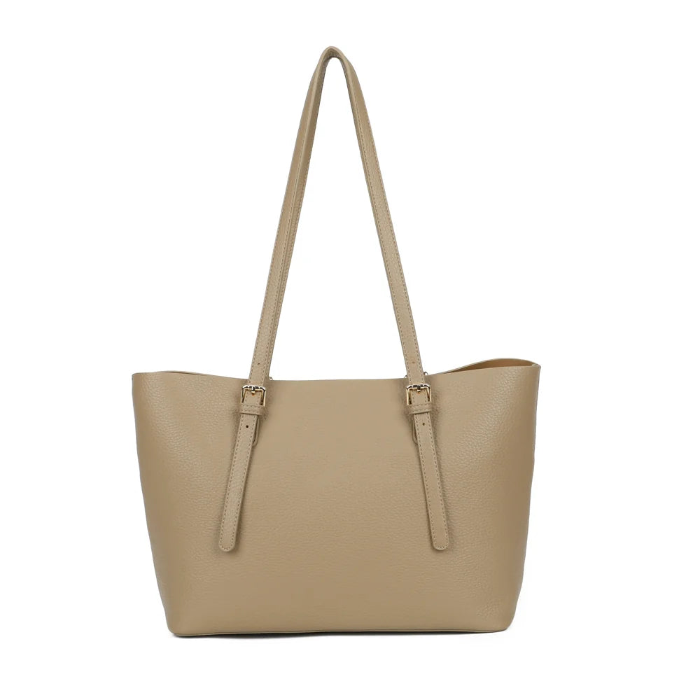 Dos du cabas Le Grandor taupe foncé, simili cuir grainé à la surface régulière et anses assorties – réf. DG-5824