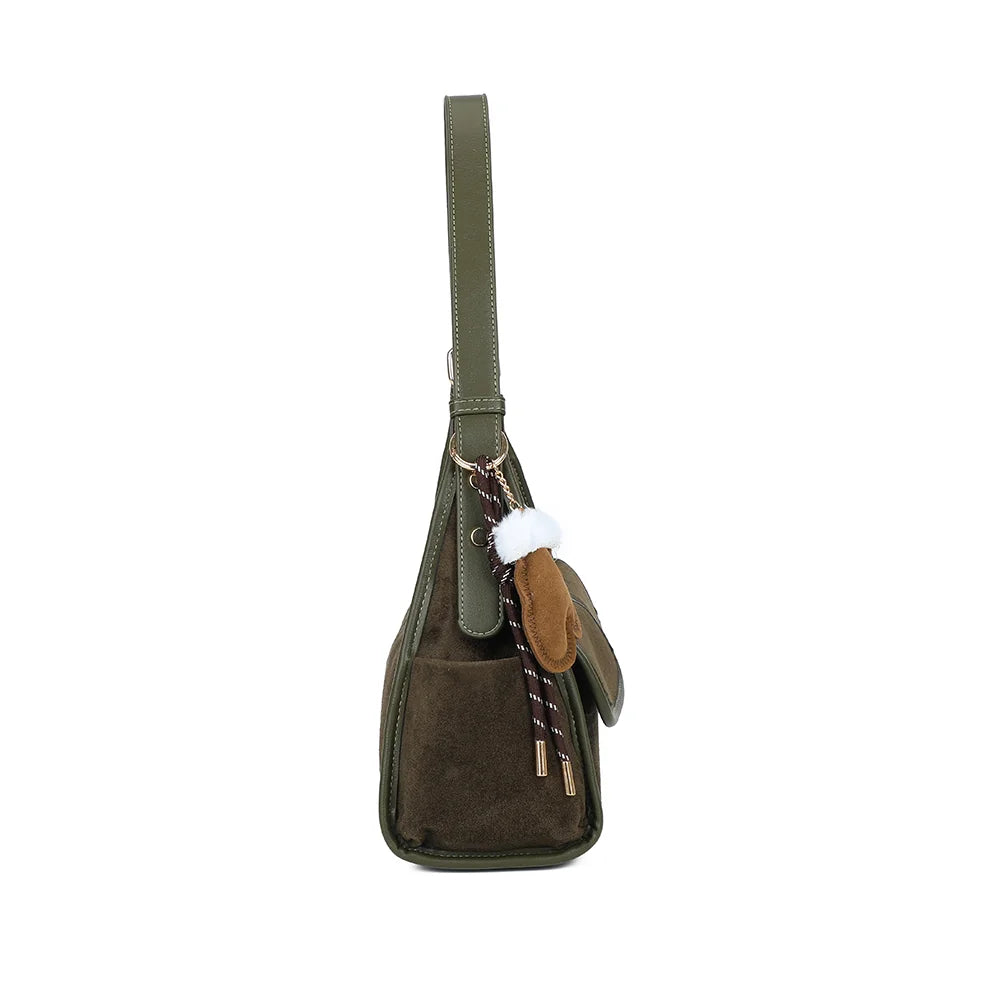 Profil du Harper vert foncé : silhouette allongée de 12 cm de profondeur, bandoulière réglable à boucle – réf. R-2056