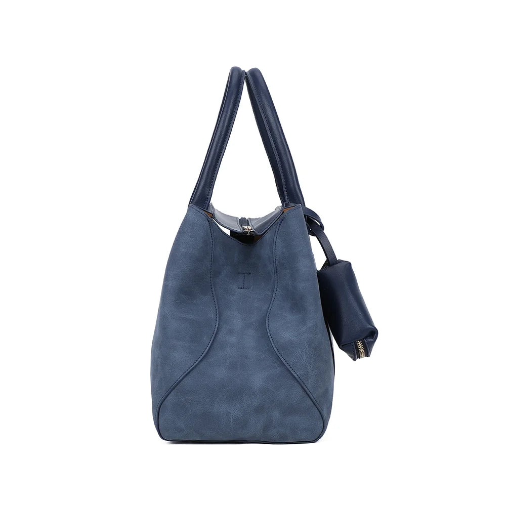 Profil du Le Lavana bleu foncé : côtés évasés et 18 cm de profondeur pour les essentiels – réf. DG-5803