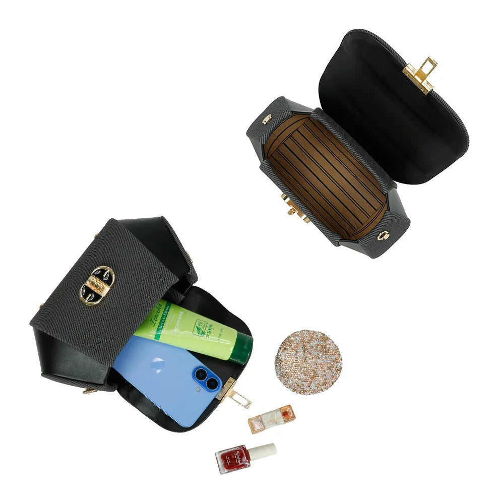 Intérieur du Le Léa noir : compartiment principal pour téléphone, rouge à lèvres et essentiels – réf. YL-26008