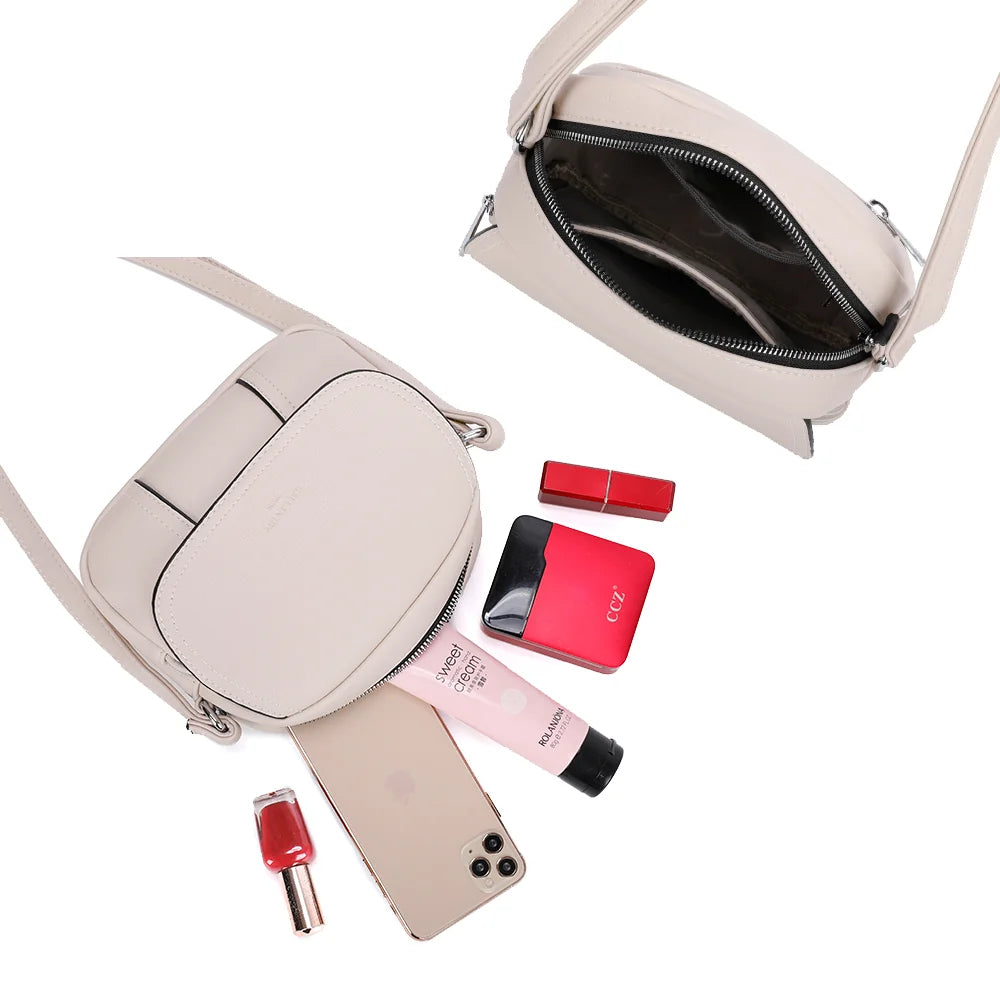 Intérieur du Le Mélina beige : compartiment zippé pour téléphone, rouge à lèvres et poudrier – réf. KJ-62004
