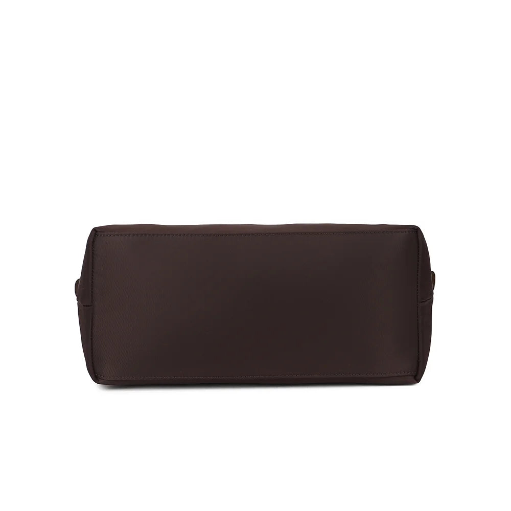 Dessous du cabas Le Meralis café, une base large pour emporter les affaires du quotidien – réf. Z-06-1
