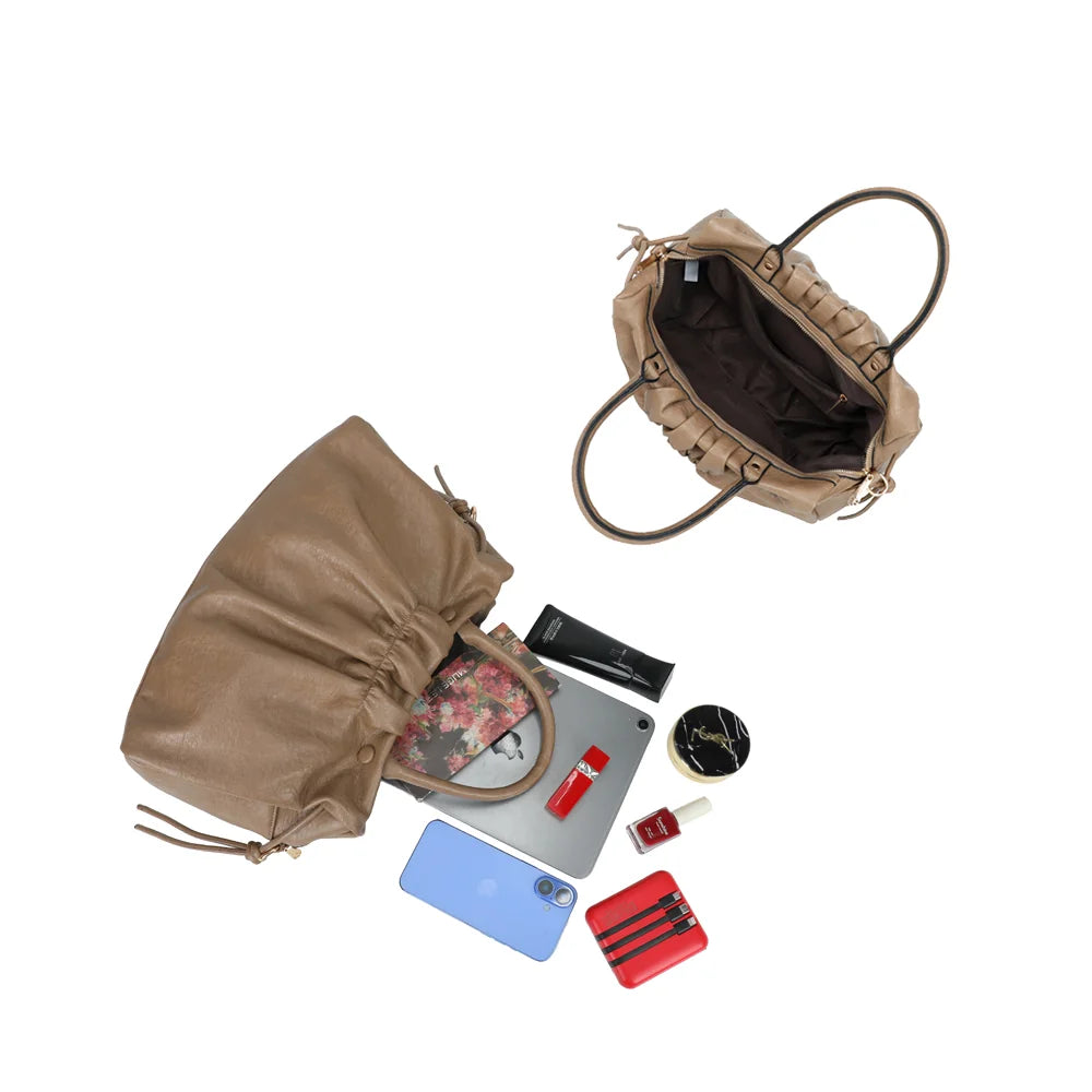 Intérieur zippé du Minimaliste taupe foncé : place pour une tablette, un téléphone et vos essentiels – réf. DQ-8739