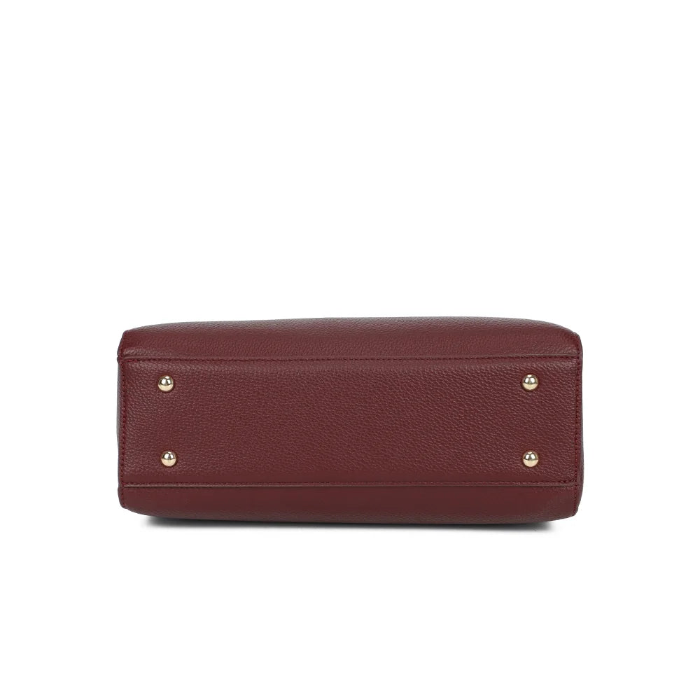 Dessous du sac Le Monceau bordeaux, base plate en simili cuir grainé qui garde sa tenue structurée – réf. KJ-62097