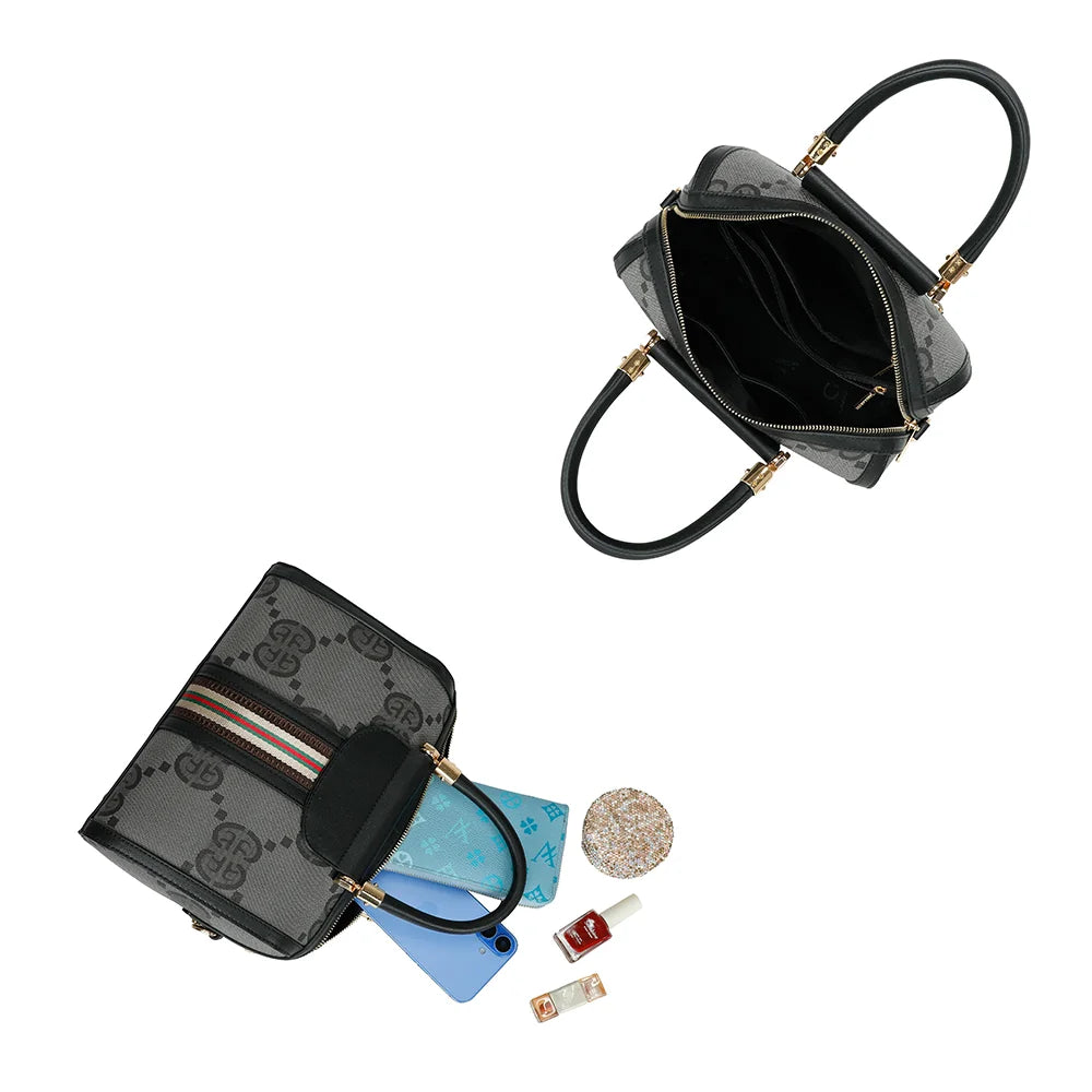 Intérieur zippé du Le Montieri noir, avec plusieurs rangements pour le téléphone et les essentiels – réf. M-9364-20