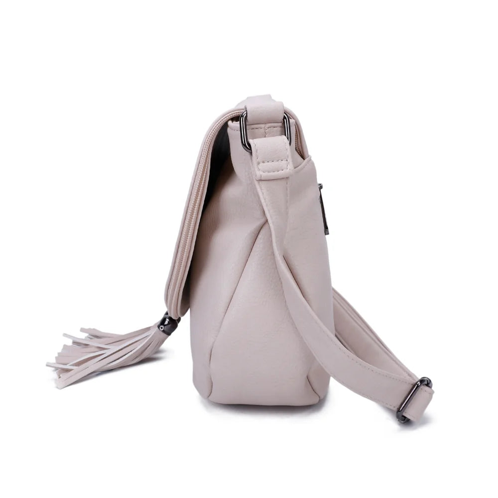 Profil du Naël beige : un volume arrondi et une bandoulière réglable par boucle – réf. HJ-304A