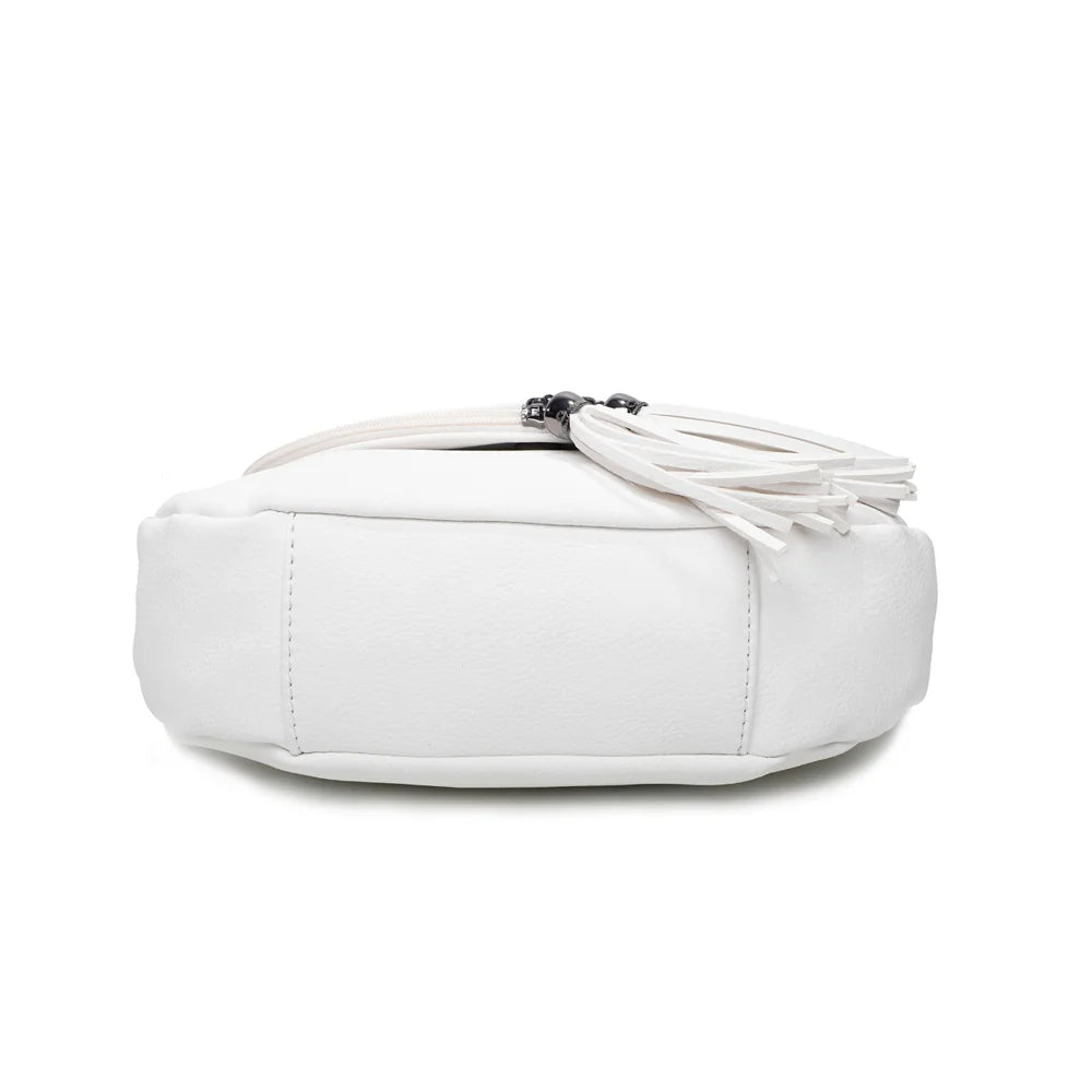 Dessous du sac Le Naël blanc, en simili cuir grainé vegan à la finition soignée – réf. HJ-304A