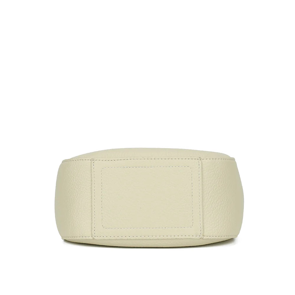 Dessous du Le Nolan beige, base arrondie en simili cuir grainé aux coutures nettes – réf. KJ-62098
