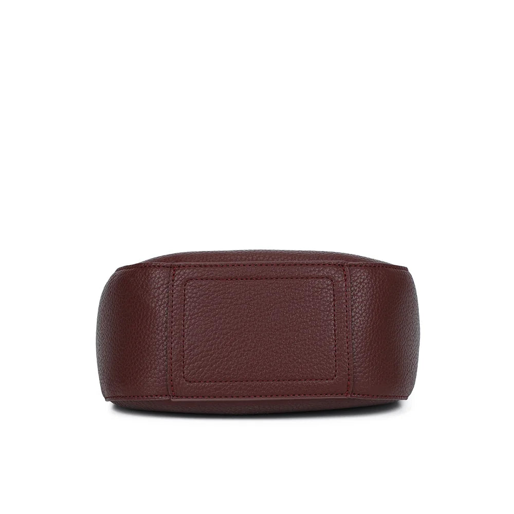 Dessous du Le Nolan bordeaux, base arrondie en simili cuir grainé aux coutures nettes – réf. KJ-62098