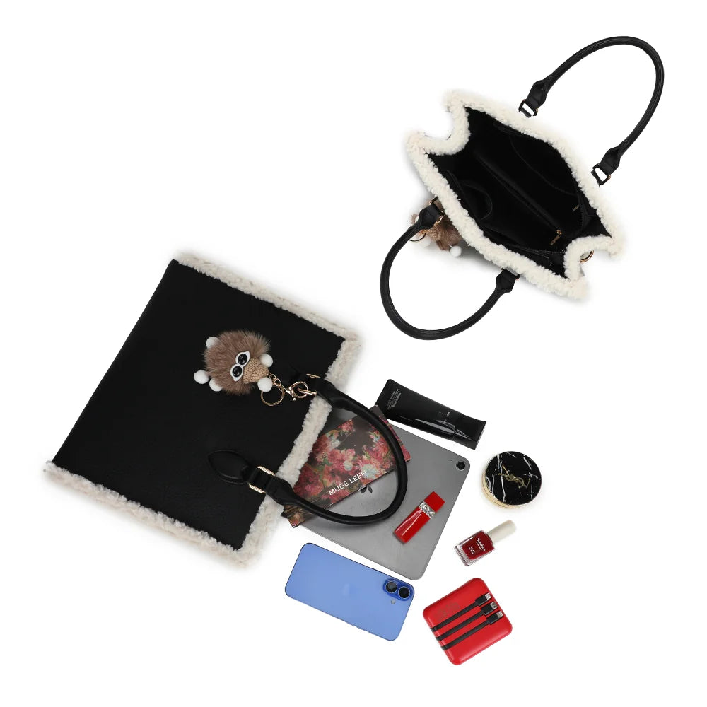 Intérieur compartimenté du Le Oural noir, avec poche zippée pour tablette et essentiels – réf. A-9183