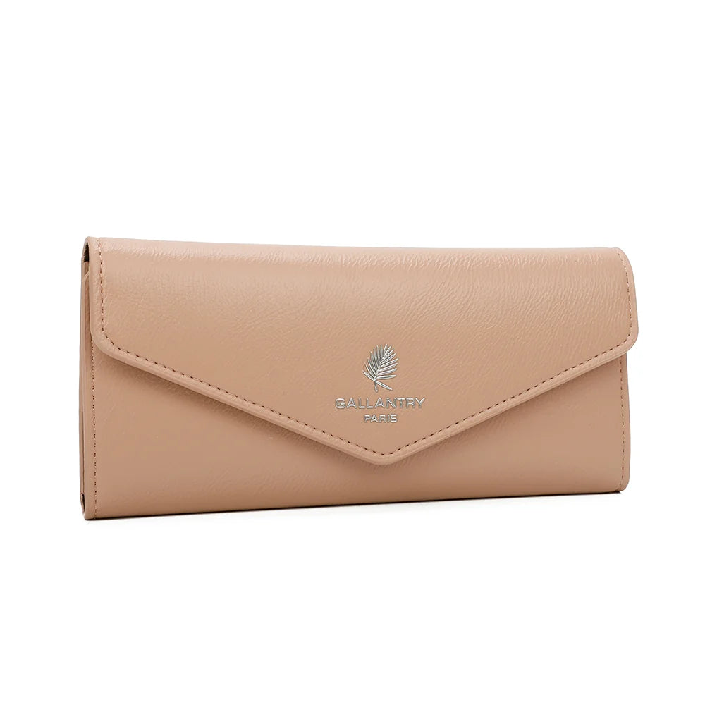 Le Petit Fidèle rose vu de trois-quarts : format long et fin, rabat en V en simili cuir grainé – réf. YM-72012