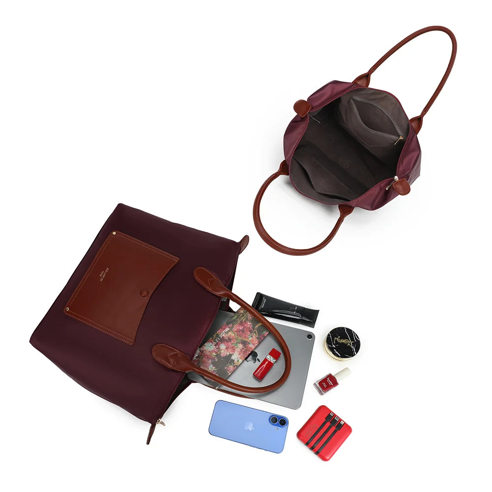 Intérieur du Roseau bordeaux : grand compartiment zippé et poche intérieure zippée, tablette comprise – réf. Z-02-1