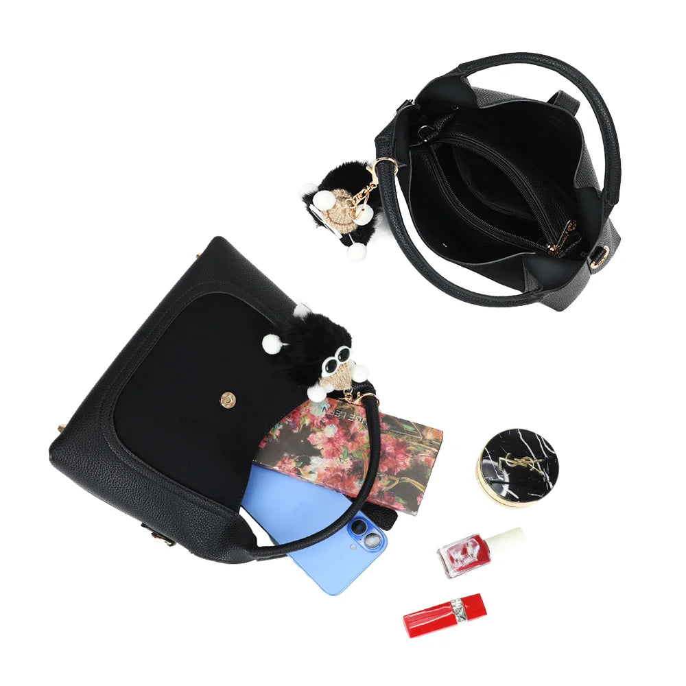 Intérieur du Le Santal noir : compartiment principal et poche zippée pour les essentiels – réf. KJ-62089-1