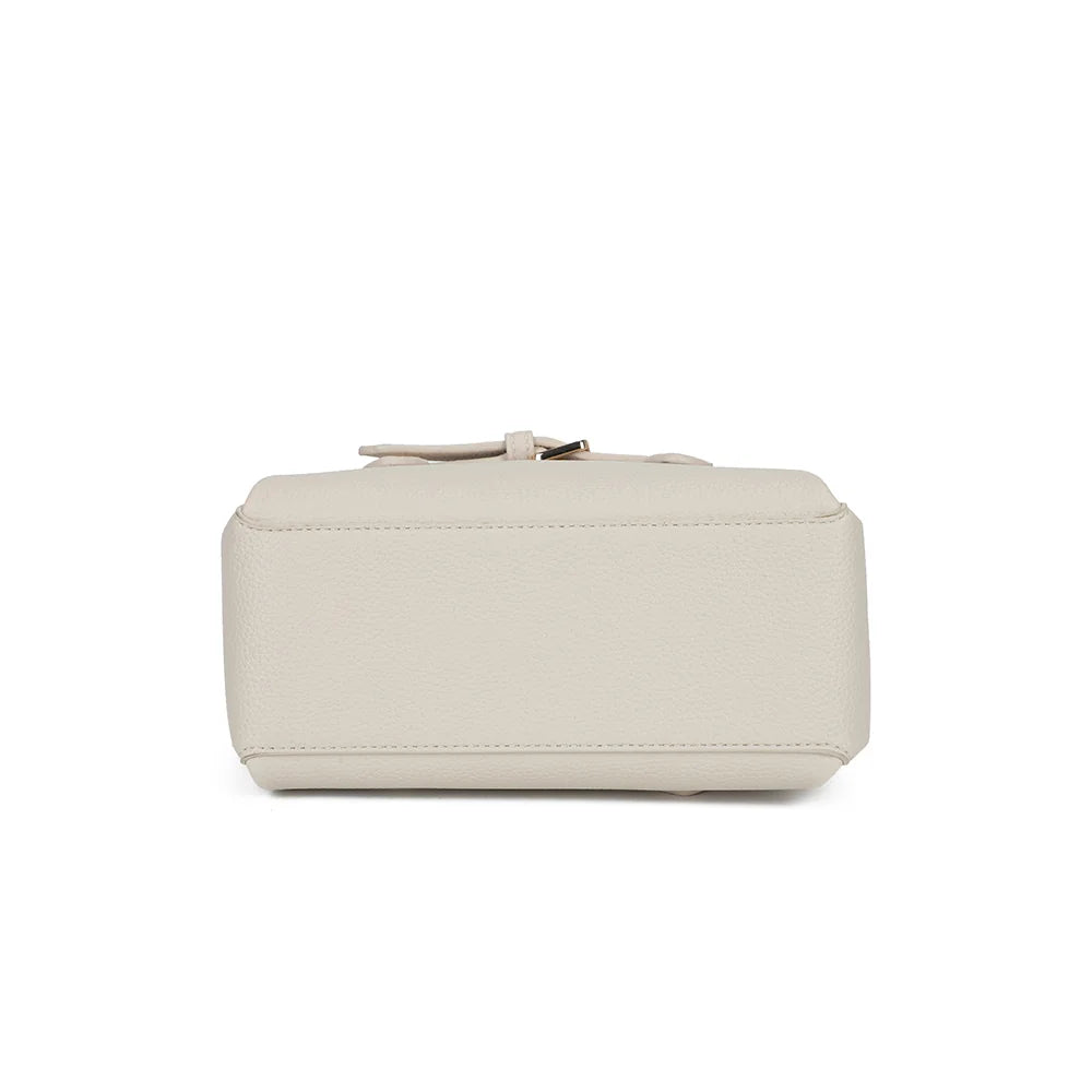 Dessous du Le Soft Glam beige, forme compacte et structurée de 22 × 10 cm – réf. R-2064-1