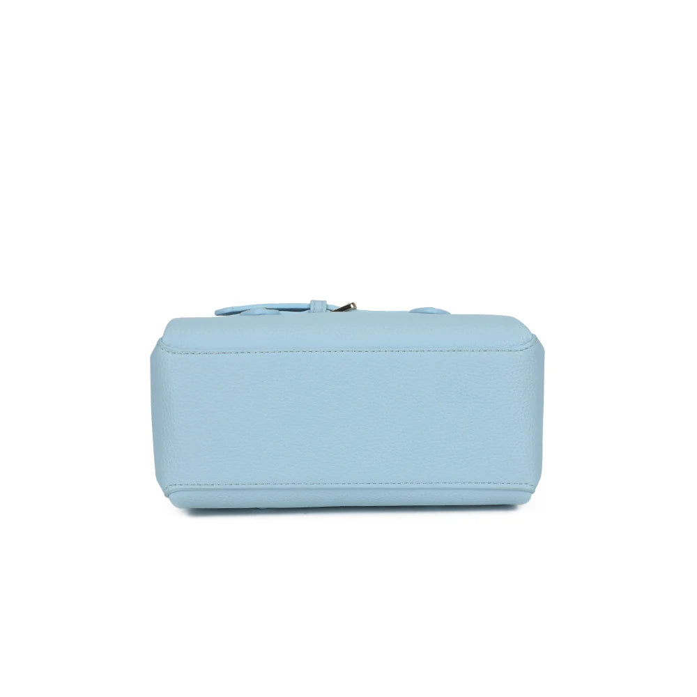 Dessous du Le Soft Glam bleu clair, forme compacte et structurée de 22 × 10 cm – réf. R-2064-1
