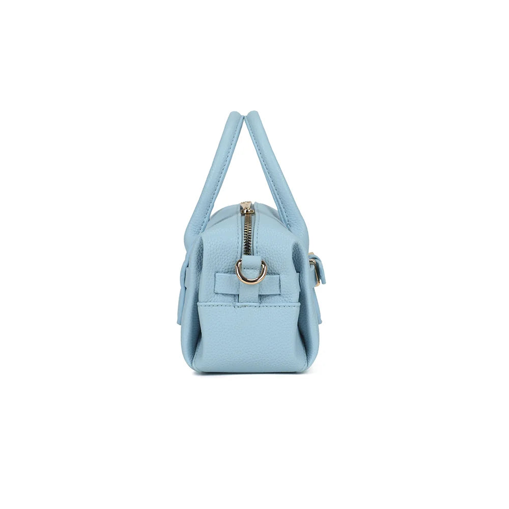 Profil du Le Soft Glam bleu clair : anneau doré latéral pour accrocher la bandoulière amovible – réf. R-2064-1
