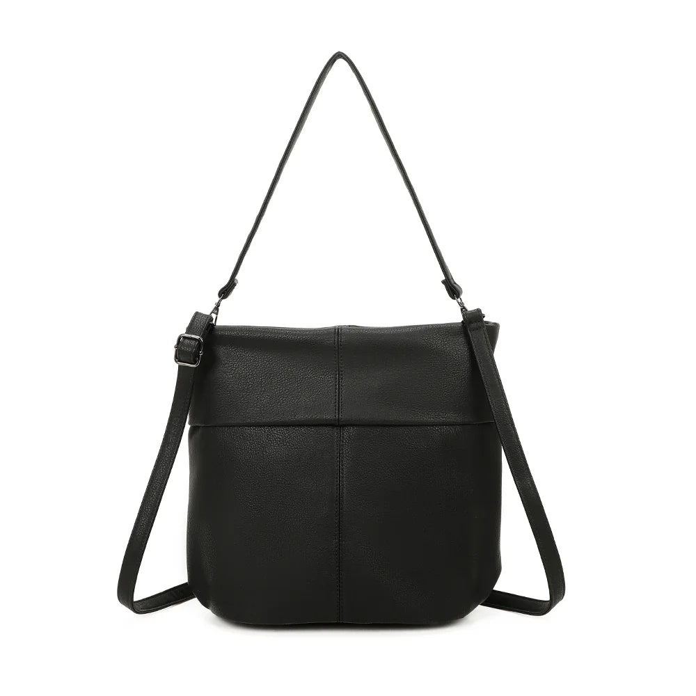 Dos du Tote Chic noir : simili cuir grainé et bande rabattue sur le haut du sac – réf. KJ-62035