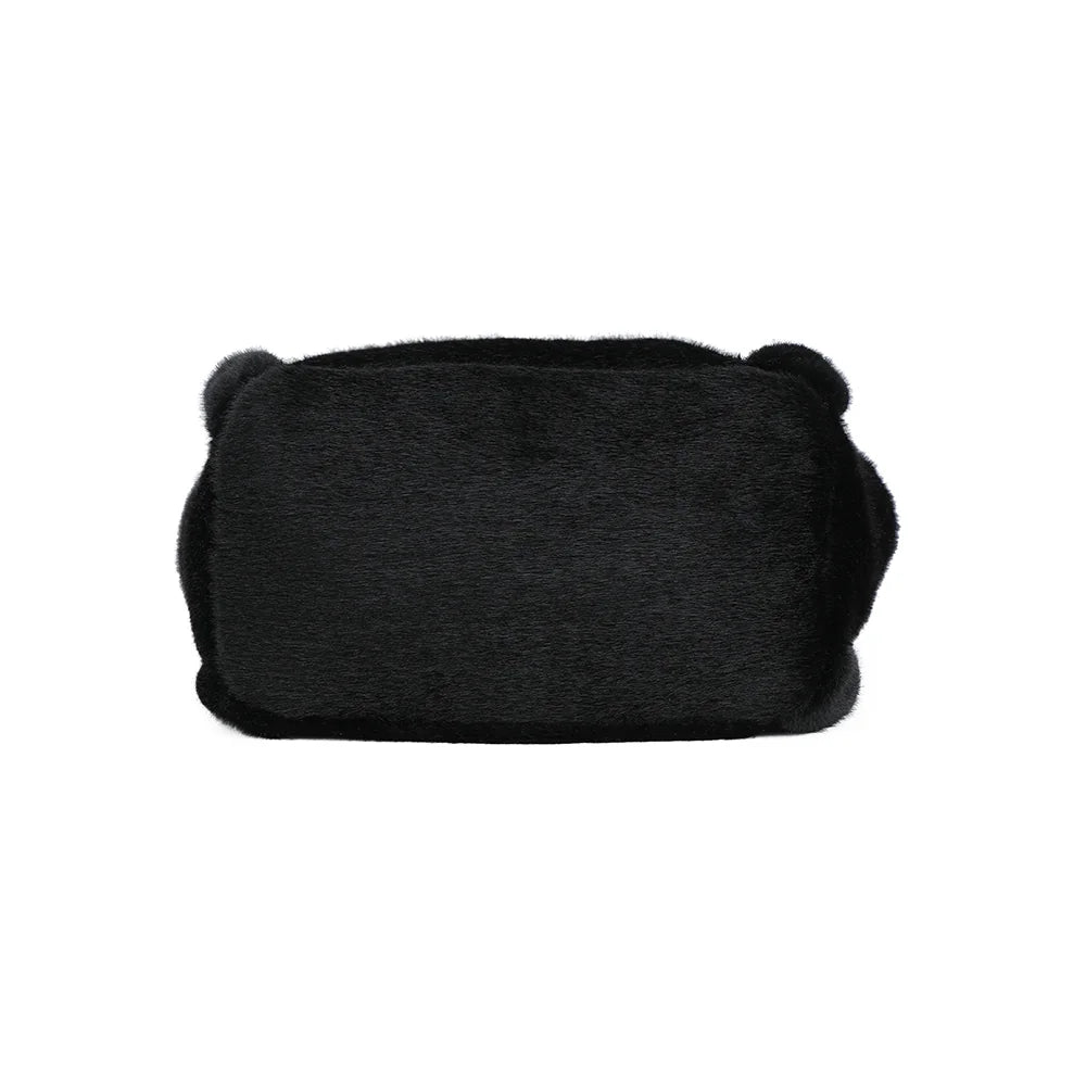 Vue du dessous du cabas Léona Douceur noir, 28 cm de long sur 16 cm de profondeur
