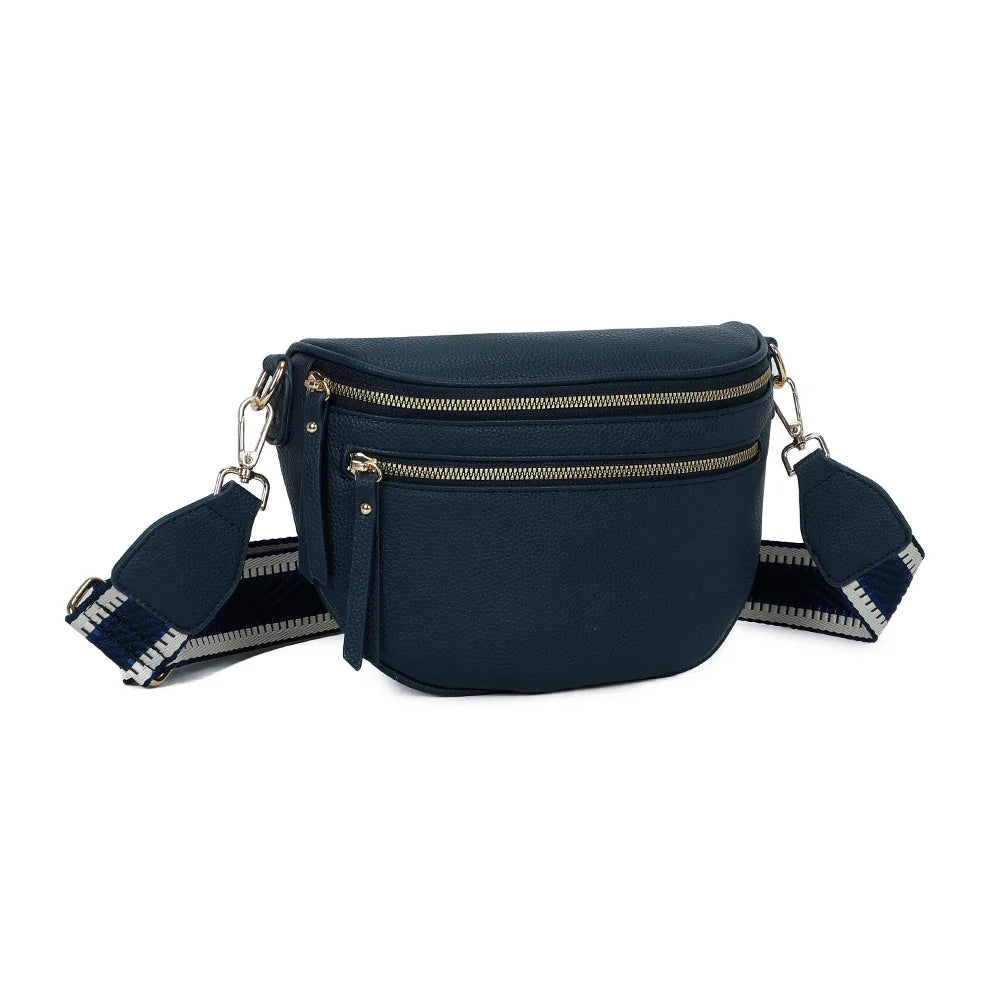 Léonie bleu foncé vu de trois quarts : forme arrondie, deux fermetures zippées dorées et mousquetons – réf. Z-83051-8