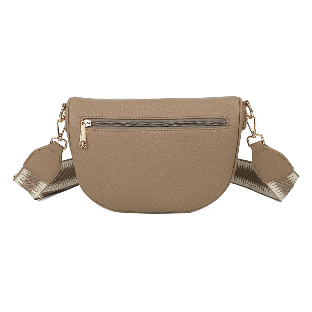 Dos du Léonie taupe foncé avec sa poche zippée arrière pour garder l’essentiel à portée de main – réf. Z-83051-8