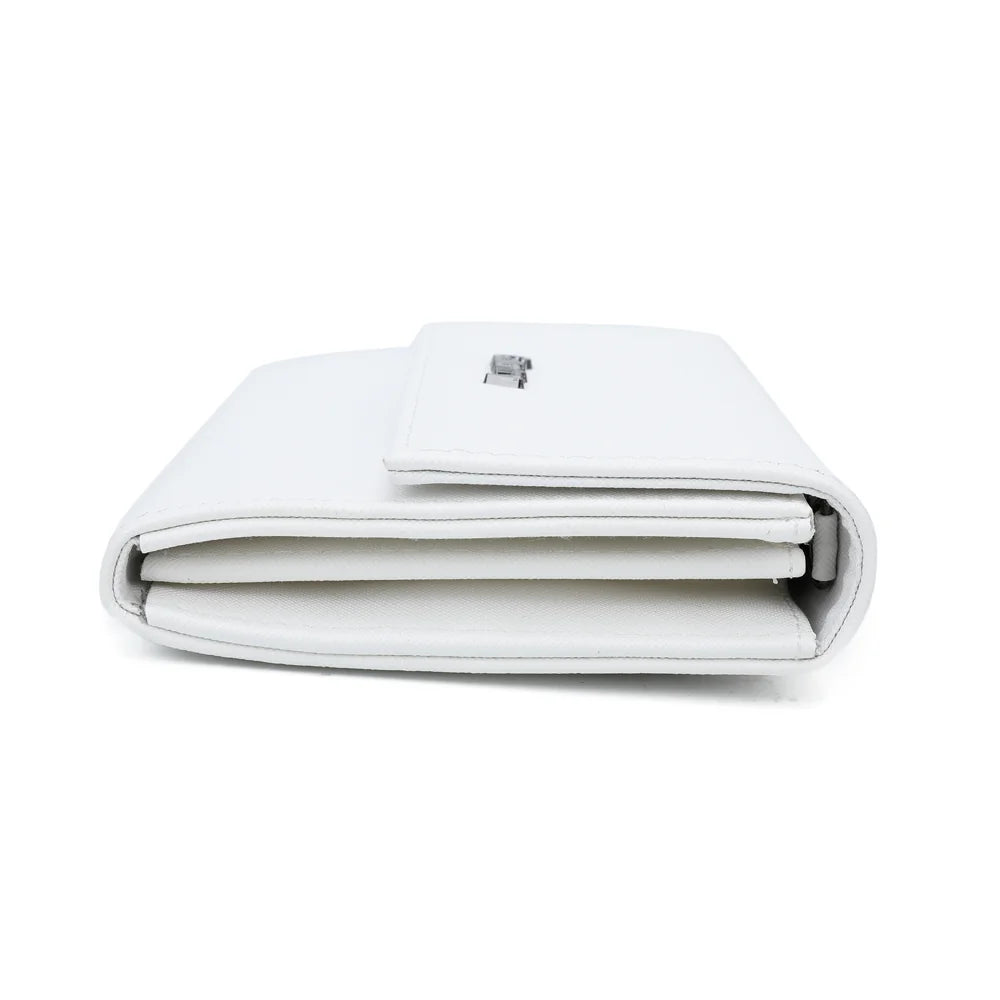Profil de la pochette Lina blanc : 3 cm d’épaisseur seulement, silhouette fine et légère – réf. L-86006
