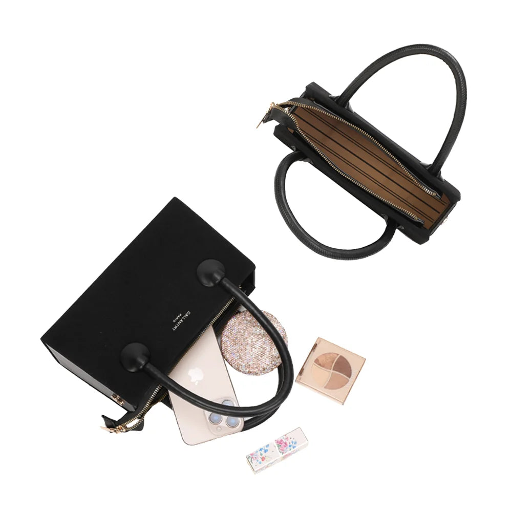 Intérieur du Liora noir : compartiment zippé pour le téléphone, le maquillage et les petits essentiels – réf. YL-26014-1