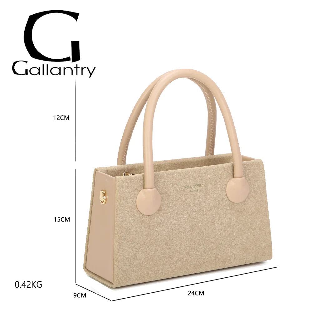 Dimensions du sac Liora taupe : 24 × 9 × 15 cm, anses de 12 cm, poids de 0,42 kg – réf. YL-26014-1