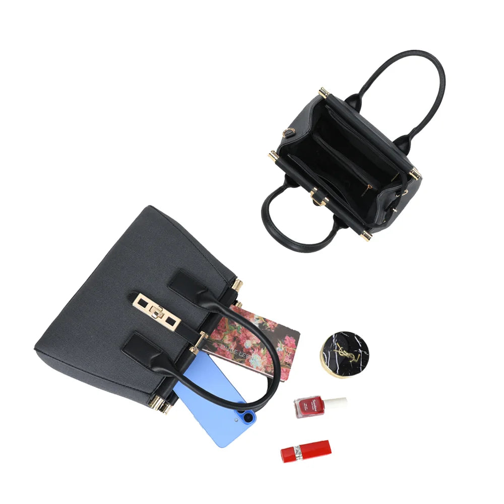 Intérieur compartimenté du Loria Signature noir, pour ranger téléphone et petits essentiels – réf. A-9165