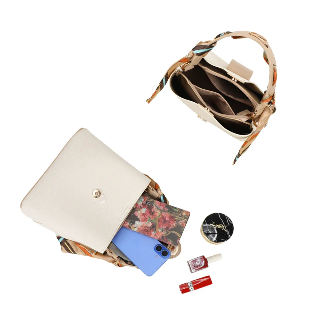 Intérieur du Luma beige/taupe : compartiment principal, poche zippée et poches plaquées – réf. A-9146