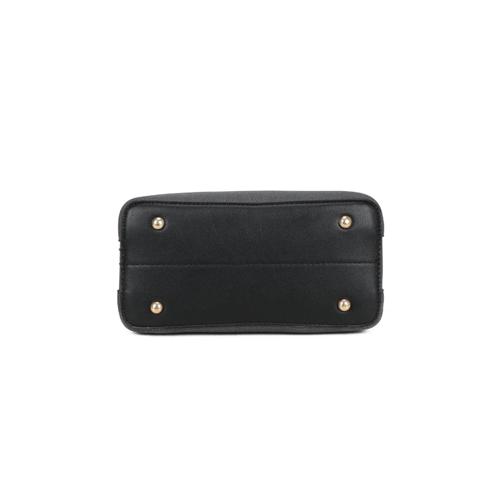 Dessous du sac Luma noir muni de pieds de protection pour une meilleure tenue – réf. A-9146